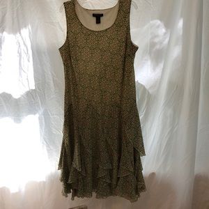 Short sleeve tiered plus size dress